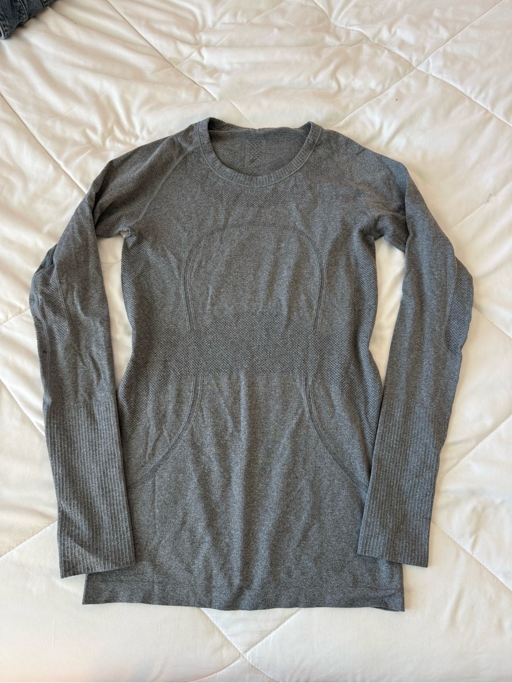 lululemon athletica Gray Long Sleeve Seamless Swiftly Tee